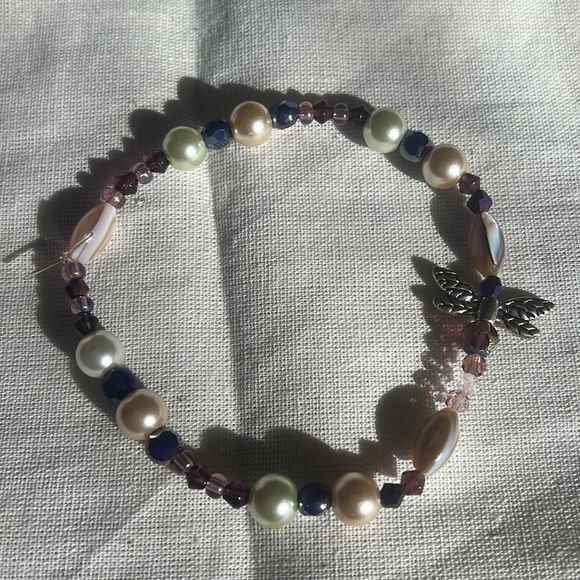 Beautiful dragonfly bracelet with seashell for good luck made by me - Picture 1 of 5